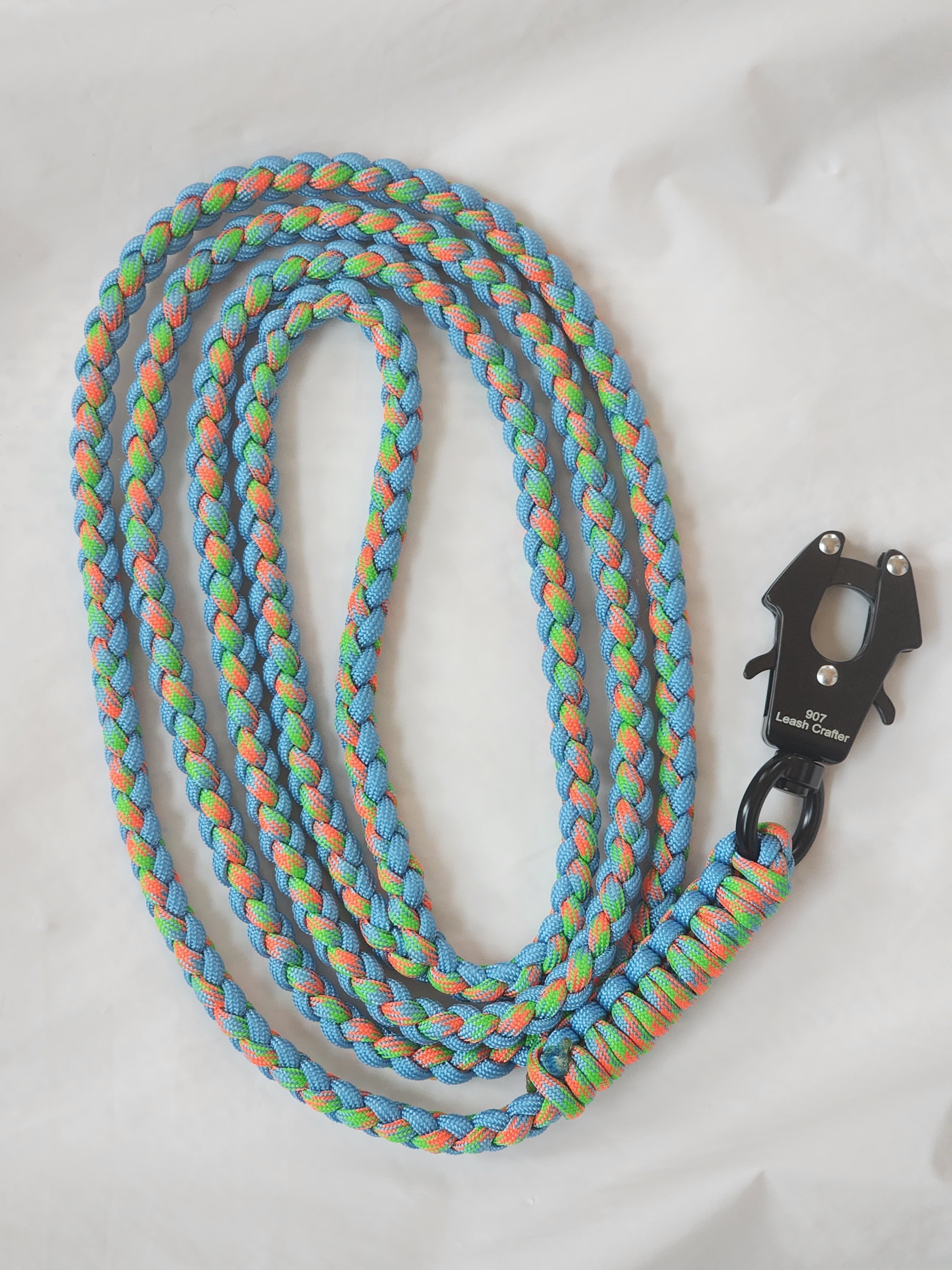 Hand Made Paracord Trail Blazer Leash