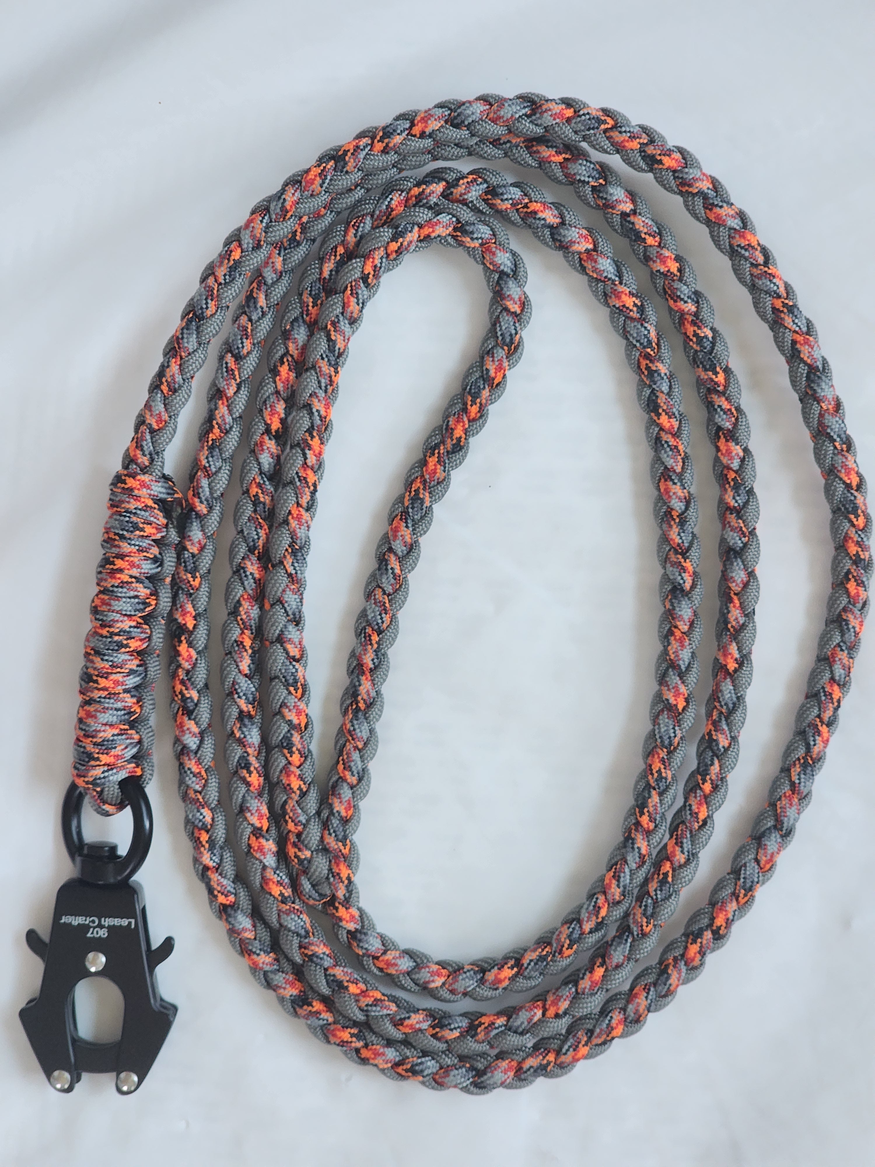 Hand Made Paracord Trail Blazer Leash