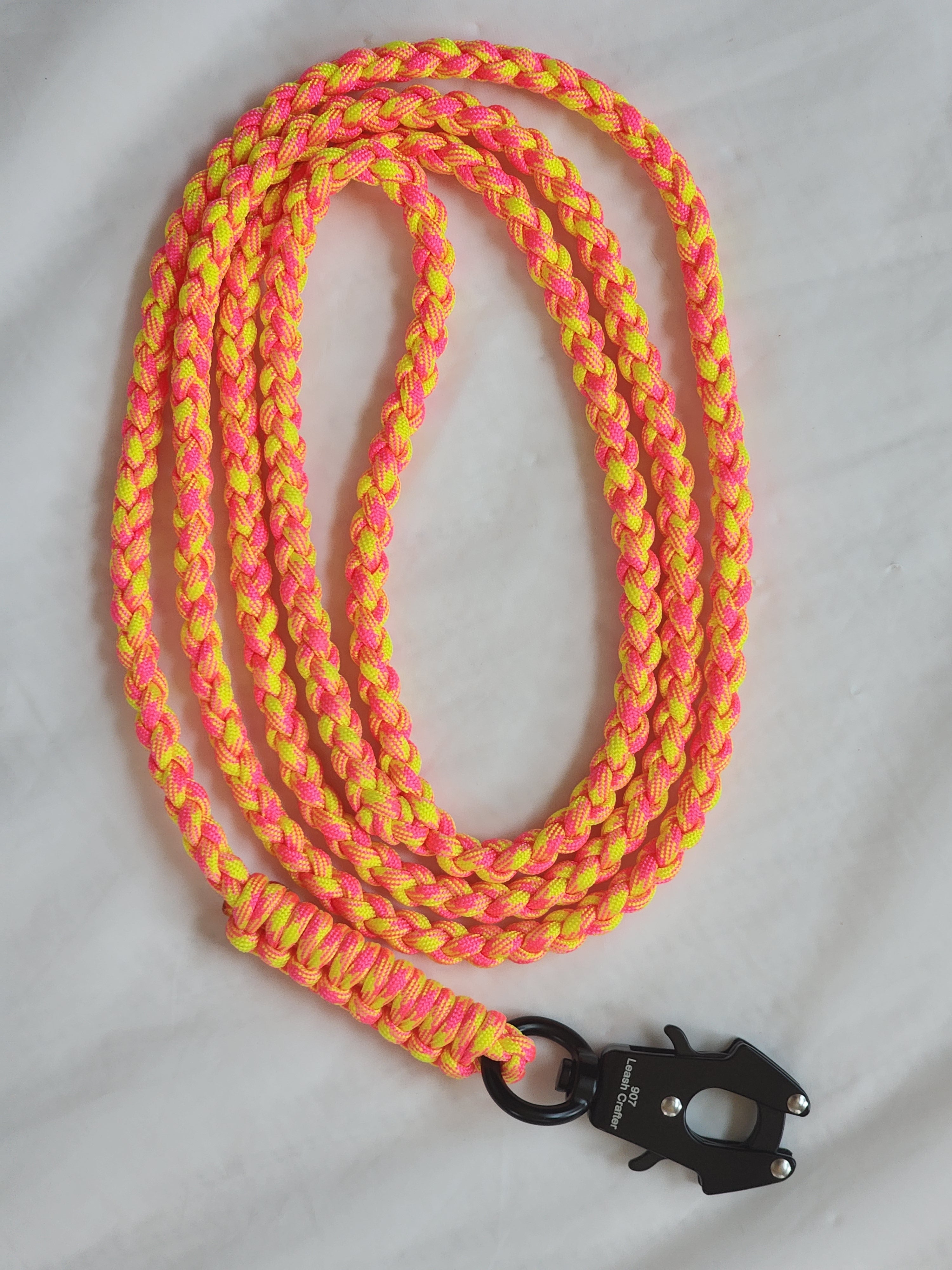 Hand Made Paracord Trail Blazer Leash