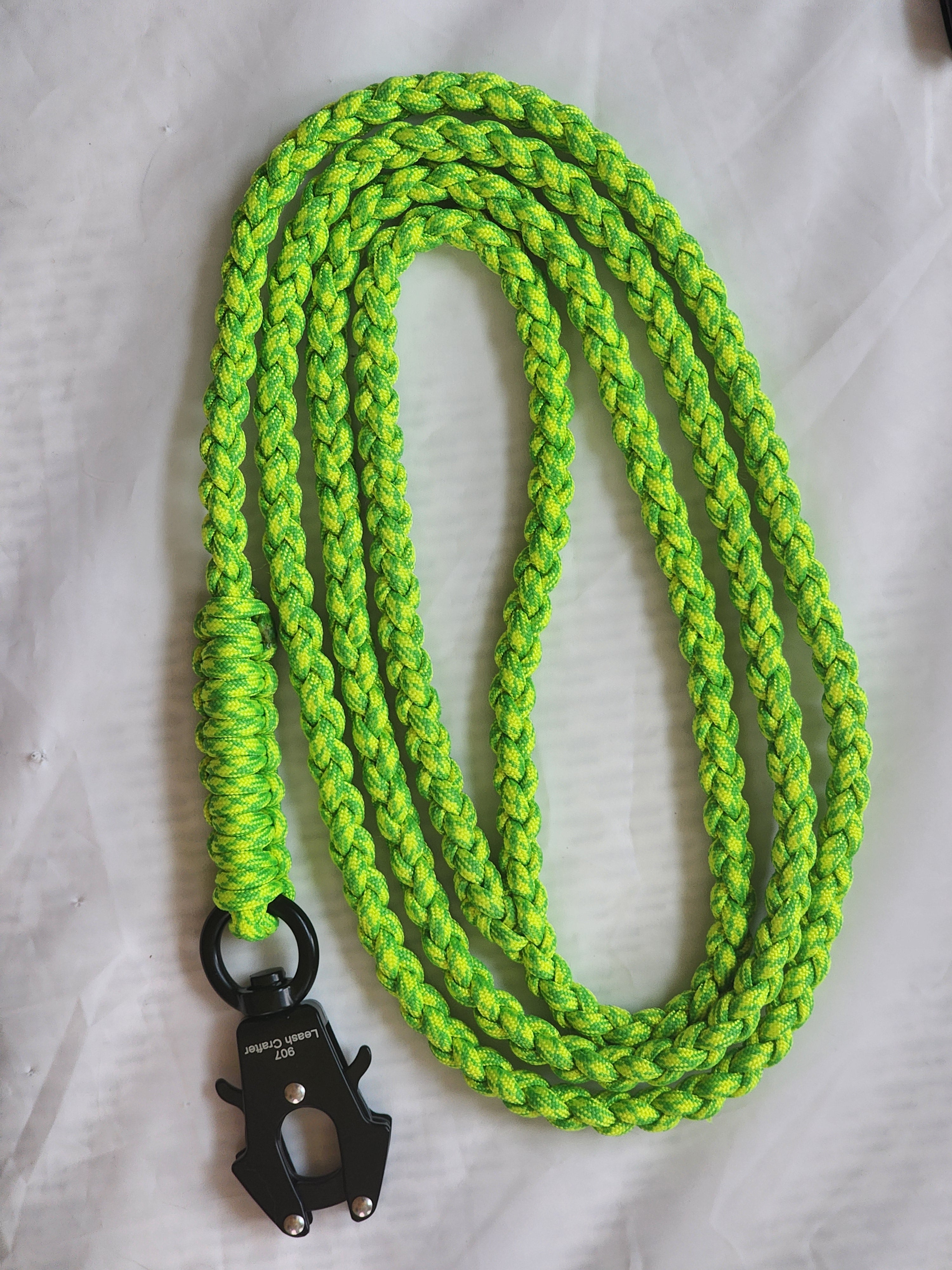 Hand Made Paracord Trail Blazer Leash