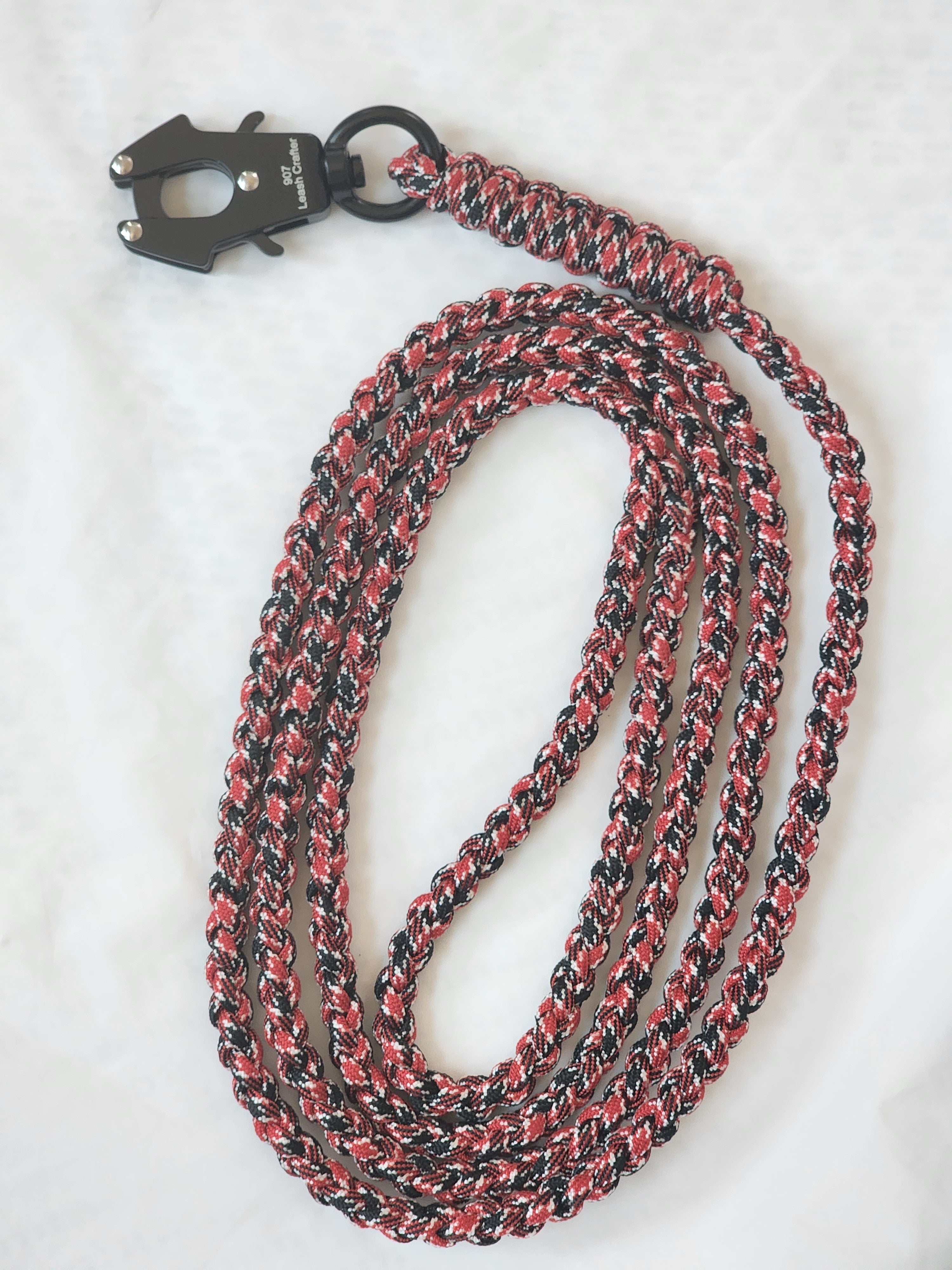 Hand Made Paracord Trail Blazer Leash