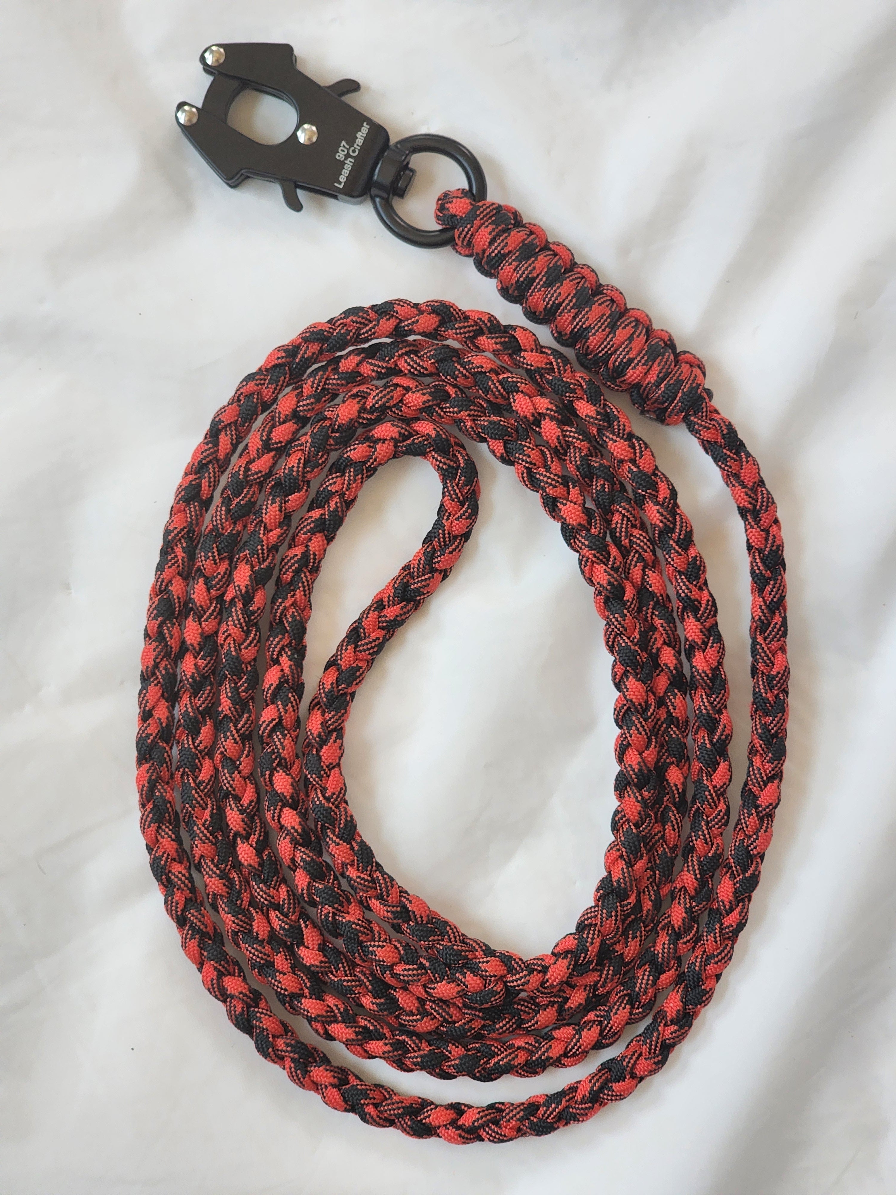 Hand Made Paracord Trail Blazer Leash