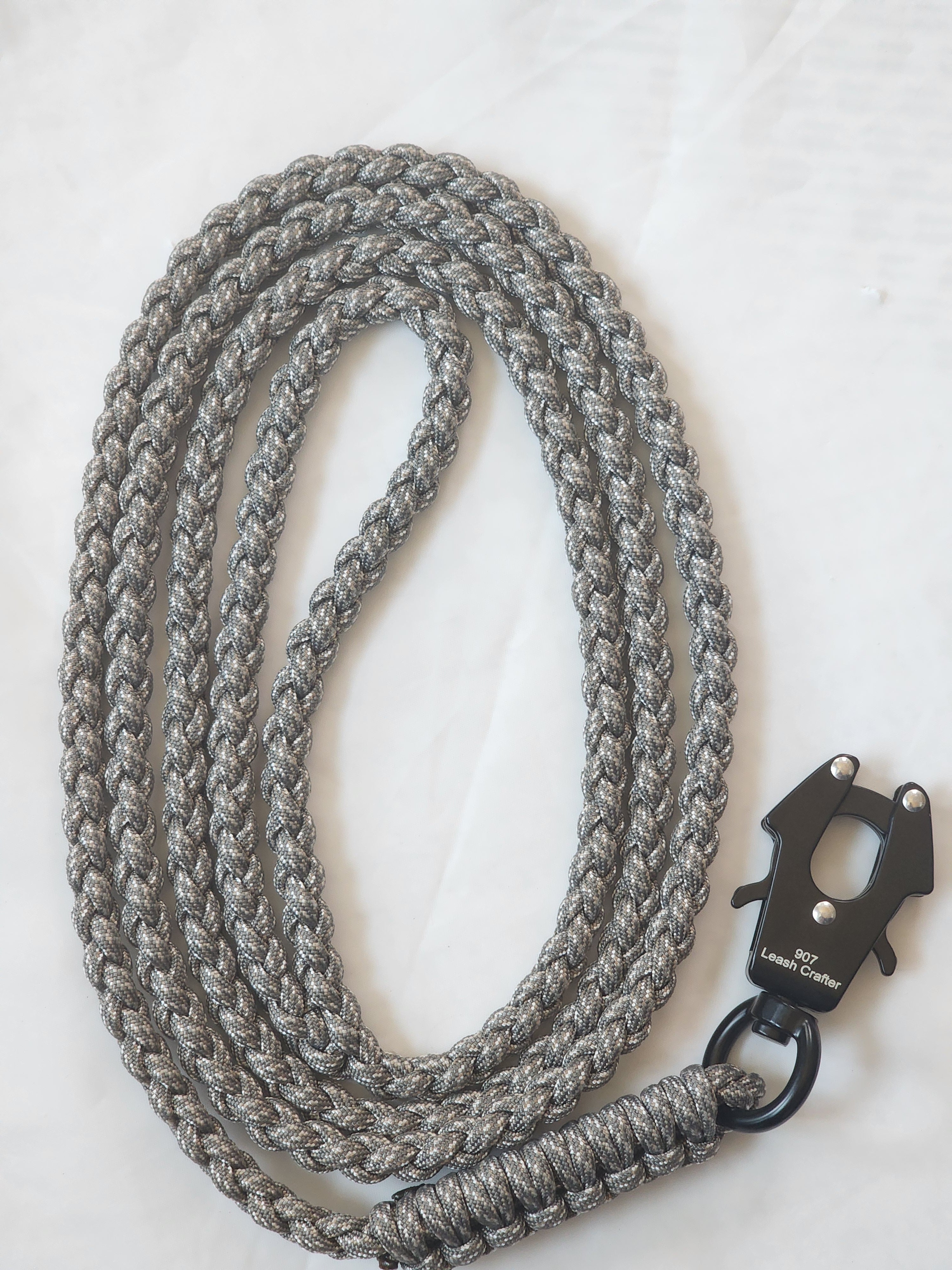 Hand Made Paracord Trail Blazer Leash