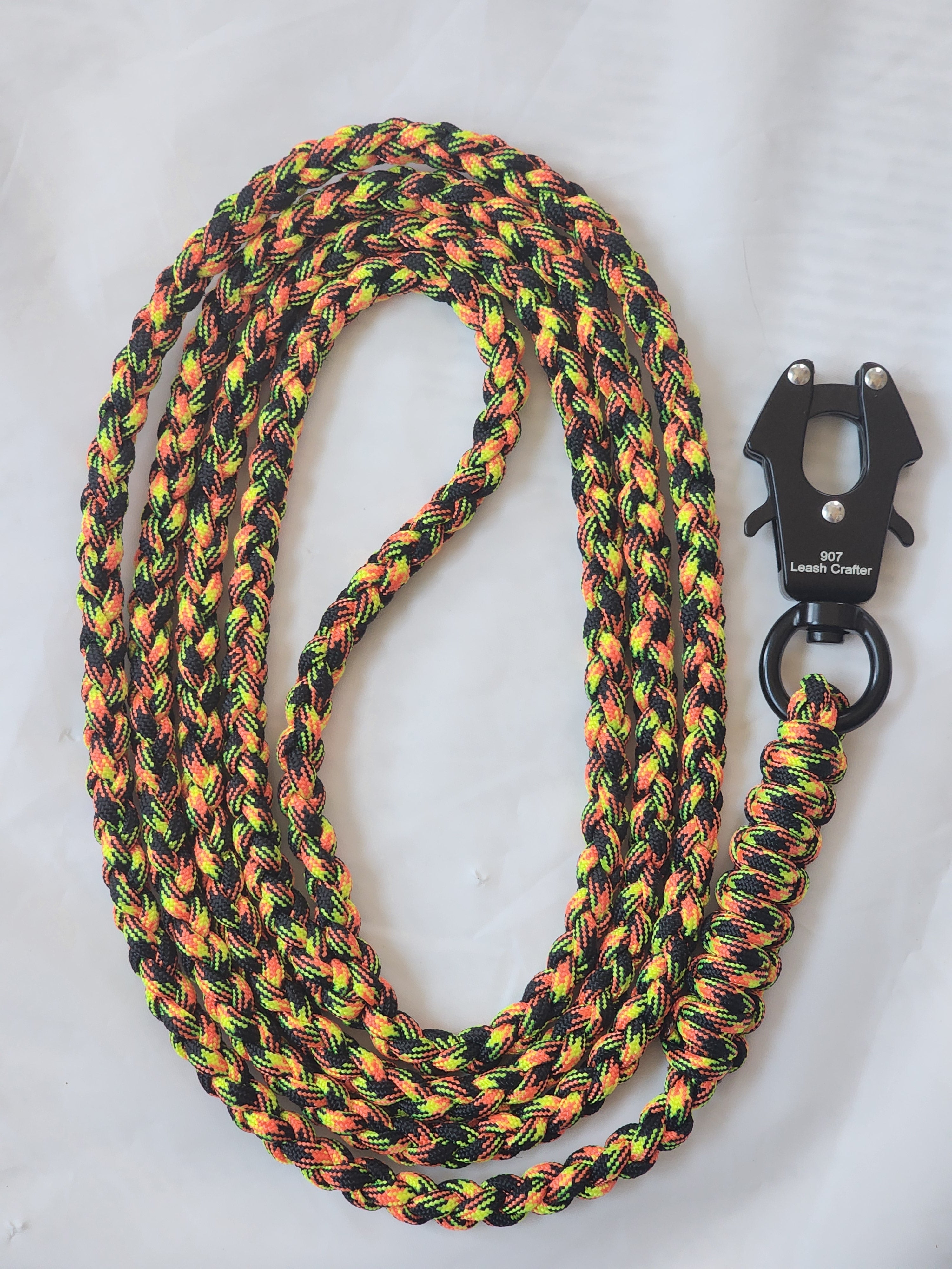 Hand Made Paracord Trail Blazer Leash