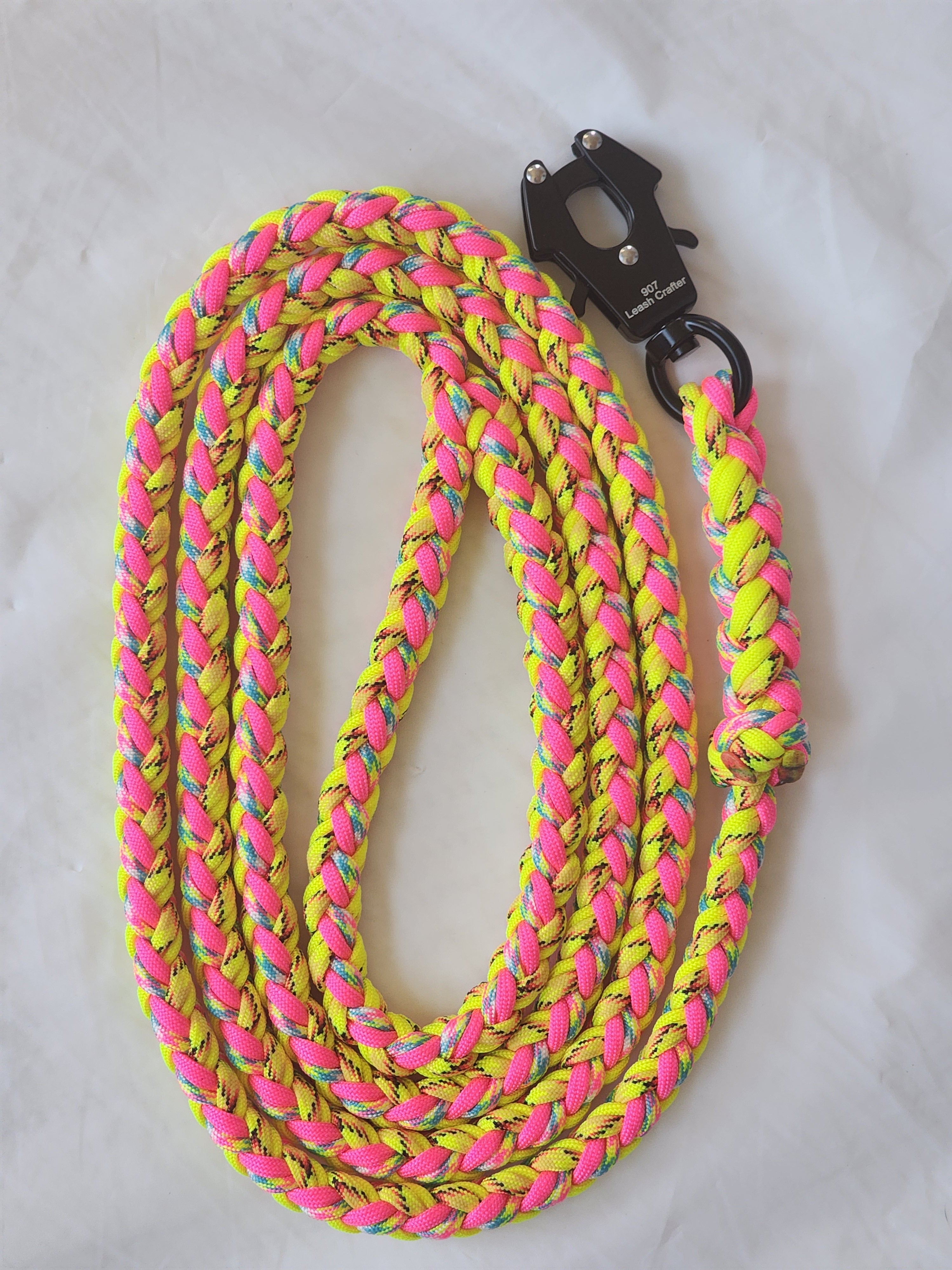 Hand Made Heavy-Duty 8-Strand Paracord Denali Series Leash