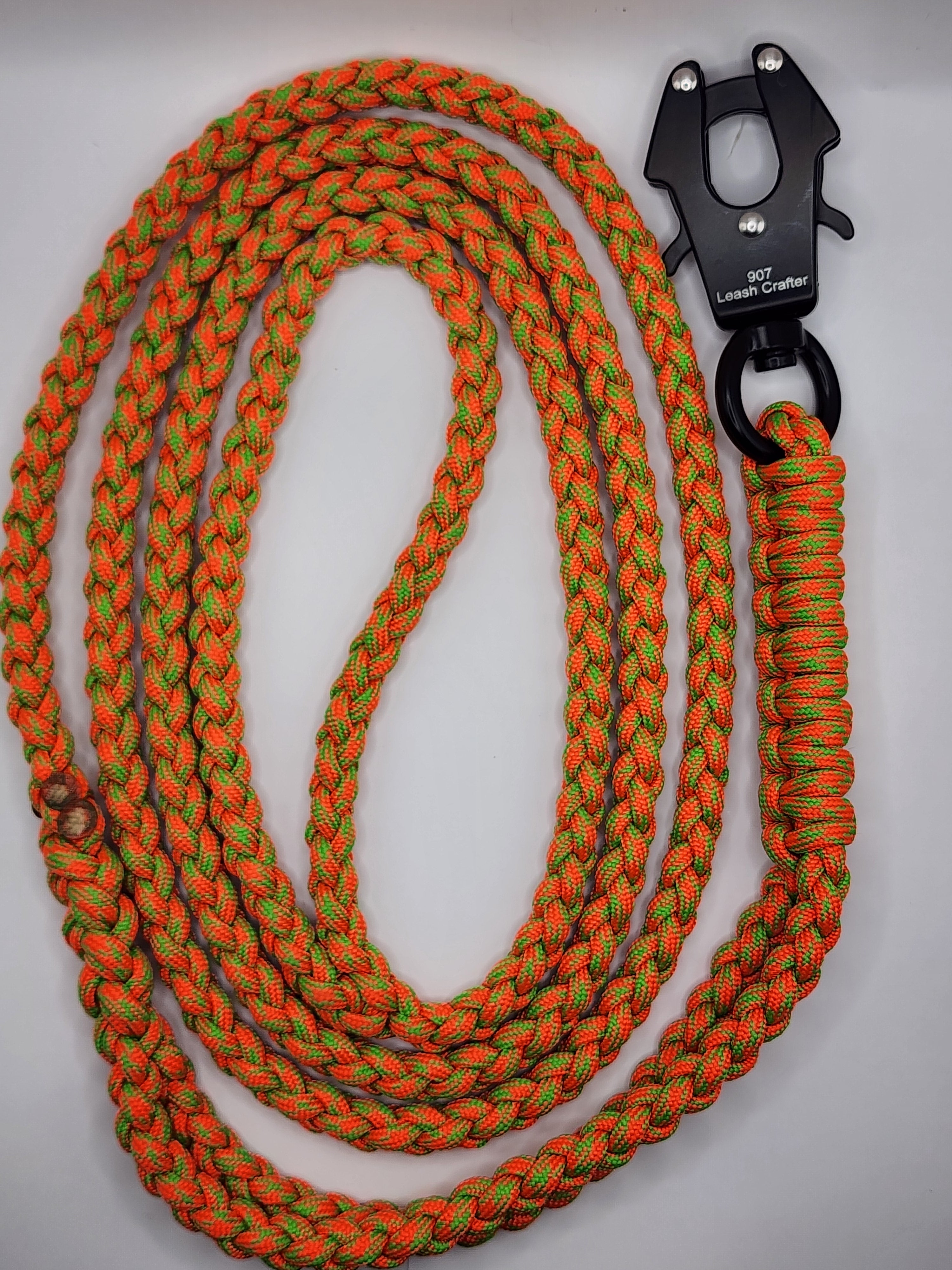 Hand Made Paracord Trail Blazer Leash With Control Handle