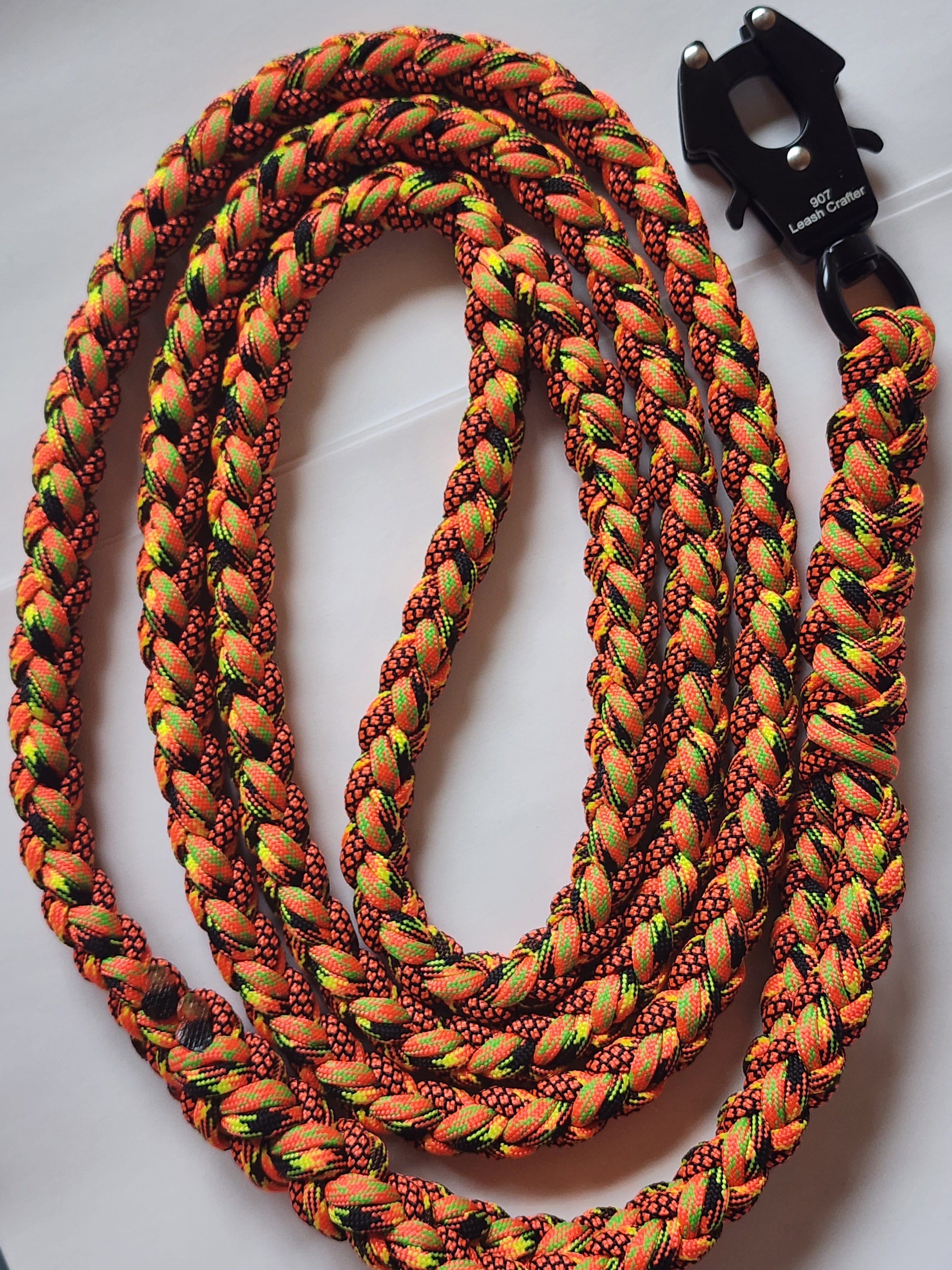 Hand Made Heavy-Duty 8-Strand Paracord Denali Series Leash With Control Handle