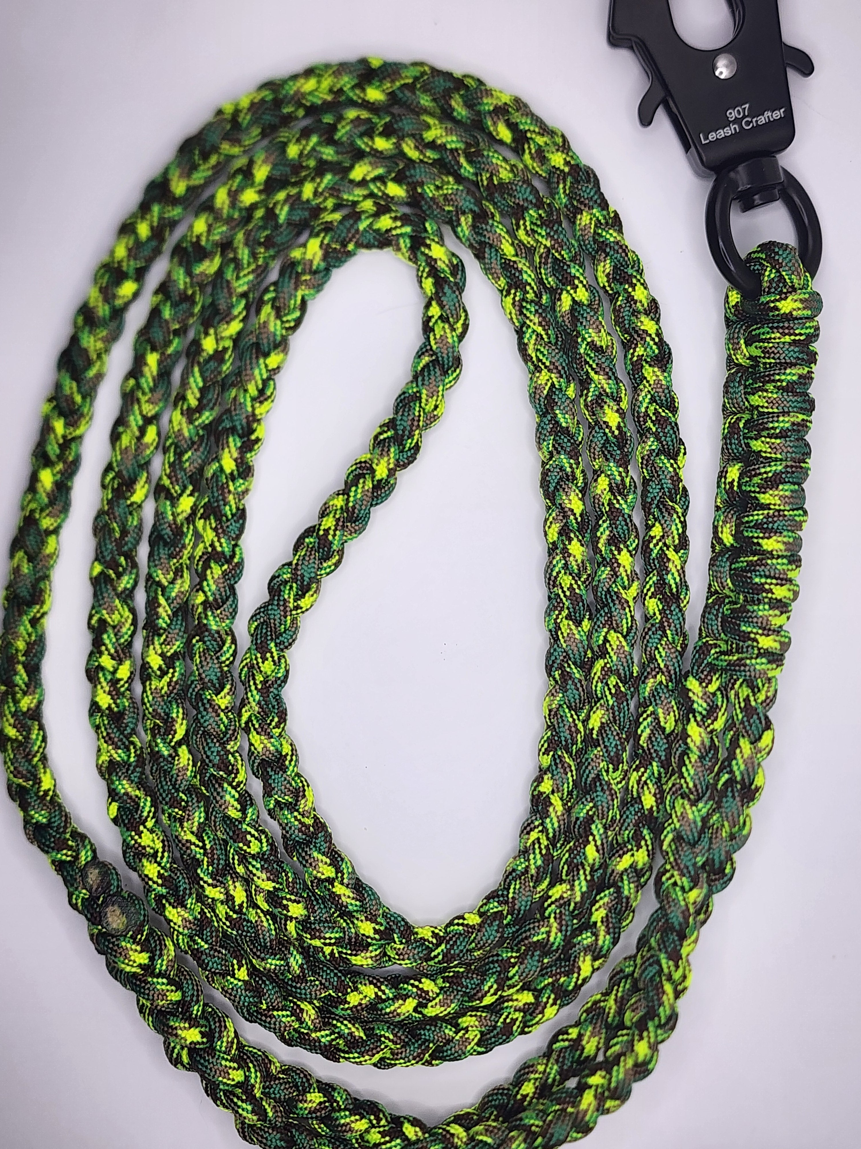 Hand Made Paracord Trail Blazer Leash With Control Handle