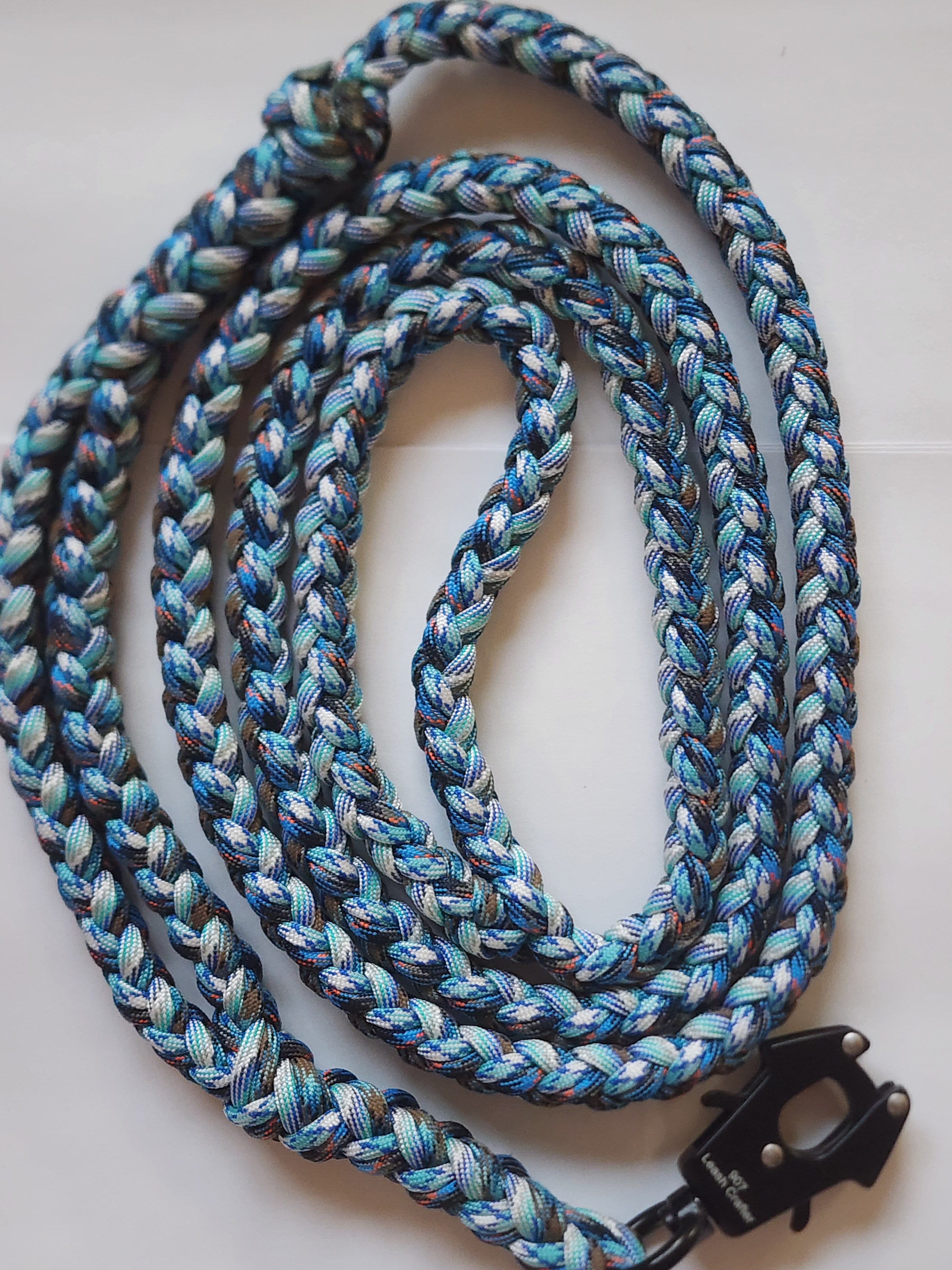 Hand Made Heavy-Duty 8-Strand Paracord Denali Series Leash With Control Handle